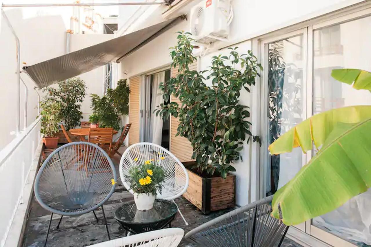 アテネA Masterpiece In Plaka With Big Balcony And Acropolis Viewアパートメント エクステリア 写真