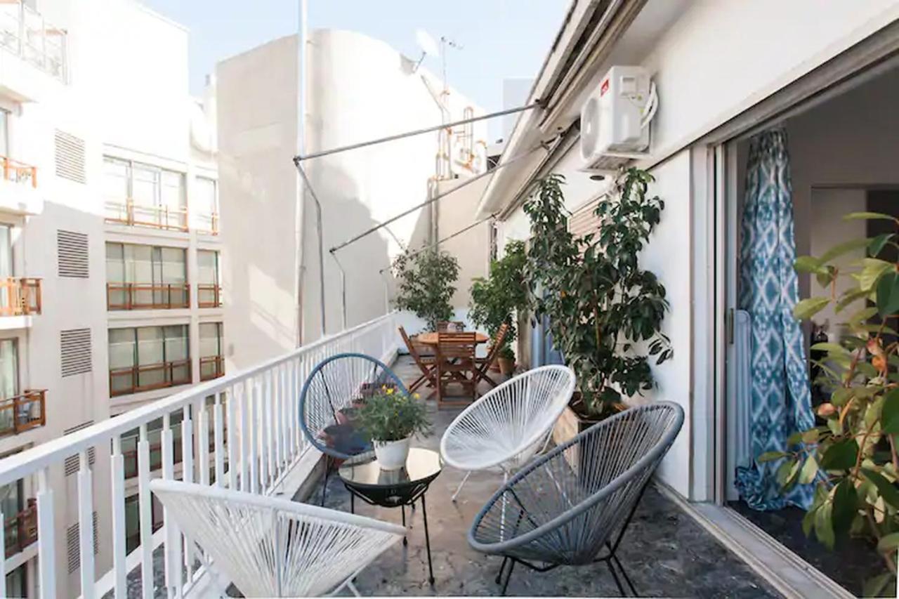 アテネA Masterpiece In Plaka With Big Balcony And Acropolis Viewアパートメント エクステリア 写真