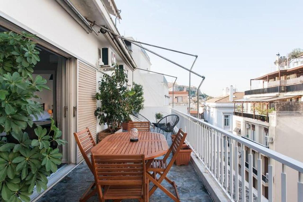 アテネA Masterpiece In Plaka With Big Balcony And Acropolis Viewアパートメント エクステリア 写真