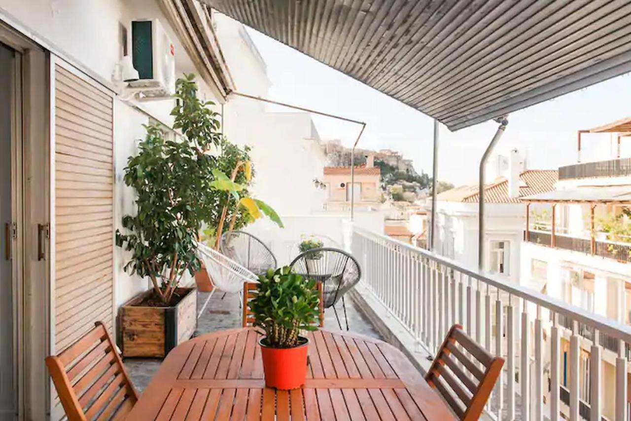 アテネA Masterpiece In Plaka With Big Balcony And Acropolis Viewアパートメント エクステリア 写真